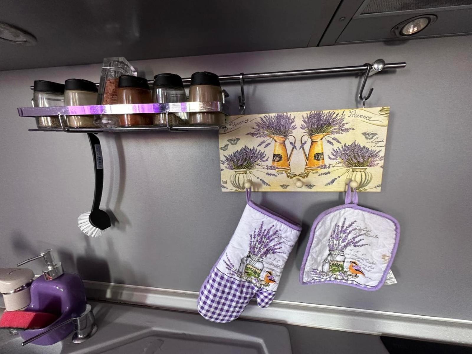 Apartment Lavender, Near To Airport Sofia Bagian luar foto